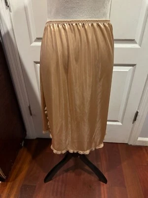 Mujer Medio Slip Camel Talla 3XL 24"Lx22"W Foto 1 de 2