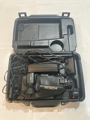 Hitachi VM-E56A Camcorder - Colored Turns On but blank white screen/see pictures - Image 1 of 4