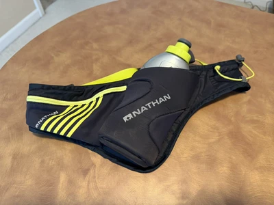 Pacote de cintura hidratação Nathan Peak com garrafa - Imagem 1 de 4