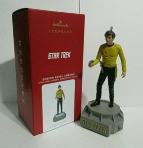 2021 ENSIGN PAVEL CHEKOV Hallmark Keepsake Ornament STAR TREK - Spiegel Spiegel Neu in OVP - Bild 1 von 4