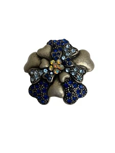 Vintage Silver Tone Pin Brooch Round Floral Hearts Blue & AB Phinestones - Picture 1 of 8