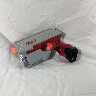 Pistola NERF N-Strike Scout IX-3 roja gris Hasbro 2004 rara funcionando Foto 1 de 4