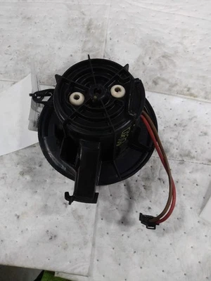 Motor soplador de climatización usado se adapta a: Mercedes-benz Mercedes clase glk 204 2015 tipo GLK2 Foto 1 de 3