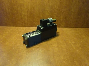 Bosch 0811404514 servo valve - Picture 1 of 2