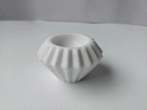 Milchglas Kerzenhalter, Crinkle dreieckige Form 2"x3" weiß Windlicht  - Bild 1 von 6