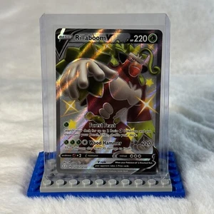 GLÄNZENDE RILLABOOM V SV105/SV122 GLÄNZENDE SCHICKSAL POKEMON (VOLLSTÄNDIGE KUNST, NM) - Bild 1 von 2