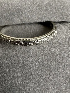 Art Deco 18k White Gold Thin Flower Wedding Ring Band 3 mm Wide Sz 11 - Picture 1 of 15