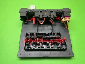 Caja de fusibles VW Golf 5 Caddy 1K0937049K 1K0 937 049 K F005 - Picture 1 of 2