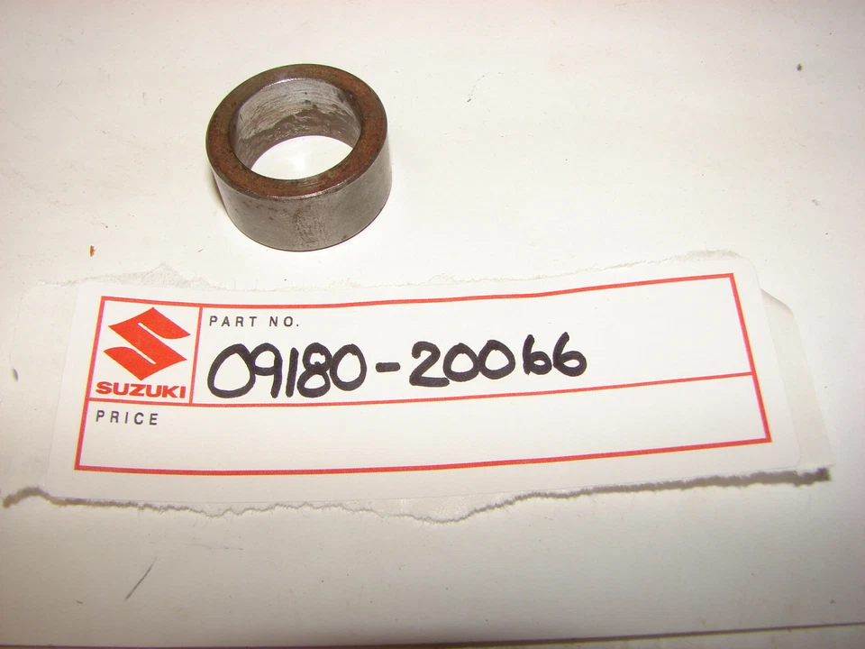 NOS OEM Suzuki DR370 DR400 GN400 SR370 Spacer PN 09180-20066 - Imagem 1 de 1