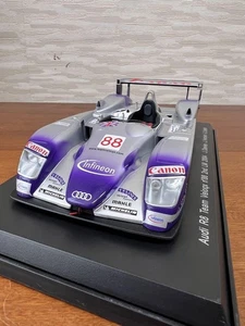 SPARK Audi R8 Team Velopx 1/18 Scale Diecast Model No.190 Limited Edition - Picture 1 of 9