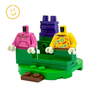 LEGO Animal Crossing - Rack of clothing ( 1 pair of trousers, 2 sweaters ) 77055 - Picture 1 of 3