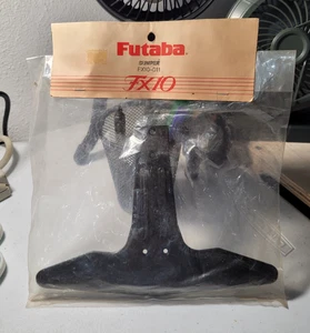 Futaba FX10 Stoßstange vorne - Teil FX10-011 - Bild 1 von 2