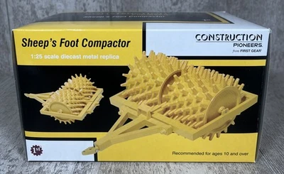 1/25 First Gear Construction Sheep’s Foot Compactor DieCast Yellow 70-0181 - Image 1 of 4