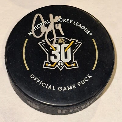 CAM FOWLER Firmado Anaheim PATOS 30 Aniversario Juego Oficial Puck Beckett (BAS) Foto 1 de 3