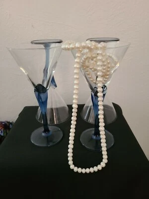 Copa de vino Luigi Bormioli Florian azul luz y música azul pétalo cristal tallo NUEVO Foto 1 de 4