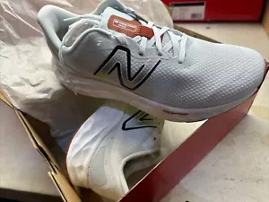 New Balance Men's Fresh Foam Arishi V4 Running Shoe Size 8 GREY RED SHIPS FREE - Picture 1 of 3
