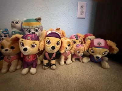 ENORME Lote de Peluches Paw Patrol - Jugado con Foto 1 de 4
