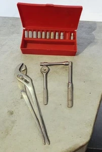 16 PC 1/4" Ratchet Set W/ Breaker Bar And Extension Fleet Hand Tools - Picture 1 of 10