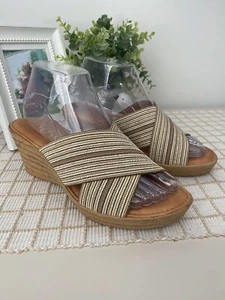 Italian Shoemakers Beige/Gold Criss Cross Cork Wedge Sandal Sz 8.5 Made In Italy - Picture 1 of 9