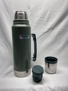 Stanley Since 1913 1 quart vacuum bottle Aladdin made in Nashville Tennessee - Picture 1 of 3