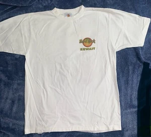 Authentic Vtg 90s LARGE Hard Rock Cafe KUWAIT Heavy Tee 2 Guitars Made In UAE - Picture 1 of 10