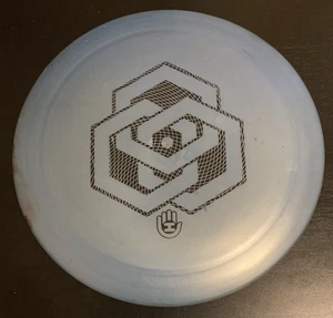 Dynamic Discs Fuzion Defender Hand-Eye Supply 173 grams - Picture 1 of 2