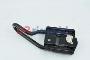 Gancho De Remolque Delantero FIAT Uno 1989> OE 7628290 - Imagen 1 de 3