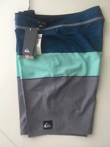 QUIKSILVER MENS BOARDSHORTS SWIMTRUNKS SIZE 33 - Picture 1 of 1