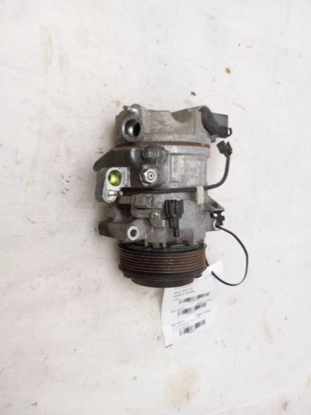 Compresor de aire acondicionado Infiniti G37 2009-2013 OEM Foto 1 de 3