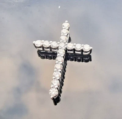 FABULOSA CRUZ DE DIAMANTES BRILLANTES CULTIVADOS EN LABORATORIO ORO BLANCO 14K 1,00 ct Foto 1 de 4