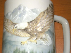 Vintage OTAGIRI Japan Flying * Soaring Bald Eagle Over Mountains Coffee Tea Mug - Picture 1 of 9