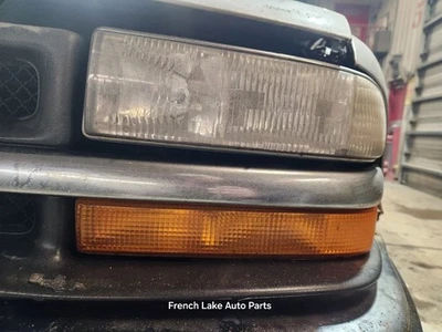 Faro izquierdo conductor compatible con 98-05 Blazer S10/Jimmy S15 1299501 Foto 1 de 4