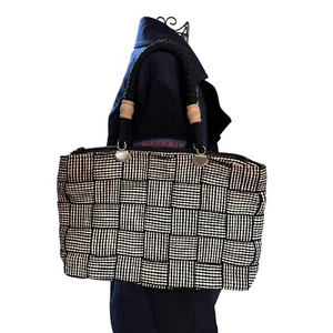 Vintage ๐ฏ% Italy Made Woven Black Beige & Brass Shoulder Bag from 1970's - Picture 1 of 1