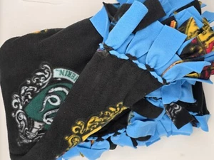 Extra Large Harry Potter houses Fleece – Soft, warm blanket Perfect for gifting! - Picture 1 of 7