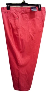 Womens Capri Pink Pants Size 22W Classic Fit Natural Waist 22.5" Inseam Casual - Picture 1 of 12