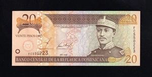 F.C. REPUBLICA DOMINICANA , 20 PESOS ORO 2002 , S/C ( UNC ) , P.169b . - Picture 1 of 2