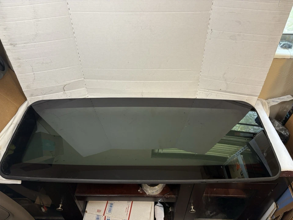 2004 - 2010 年 INFINITI QX56 04 - 15 尼桑 ARMADA 原始设备制造商 太阳房 太阳窗 GLA — 第 1/4 张图片