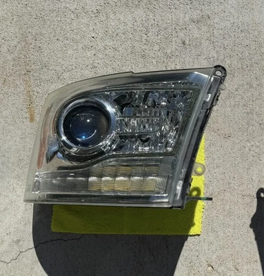 Faro proyector lateral pasajero Ram 1500 2500 3500 Laramie 2013-2018 Foto 1 de 2