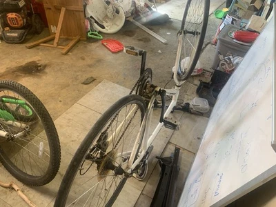 Bike Fuji  Good Bike Flat Tire Absolute 3.0 — 第 1/3 张图片