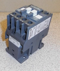 Telemecanique Schneider LC1E2501P7 230Volt 50Hz LC1D2501P7 LC1D1801P7 LC1E1801P7 - Bild 1 von 12