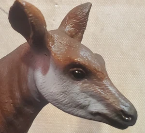 Figura Schleich Am Limes Okapi D73527 - Imagen 1 de 11