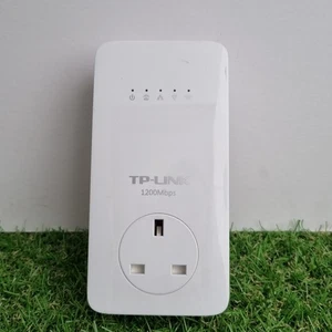 TP-Link TL-WPA8630P AV1300 Gigabit 3 ports Powerline Wi-Fi Extender - Photo 1/4