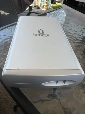 Iomega Ldhd320-U Silver Hi Speed 2.0  Desktop USB External Hard Drive UNTESTED - Image 1 of 4