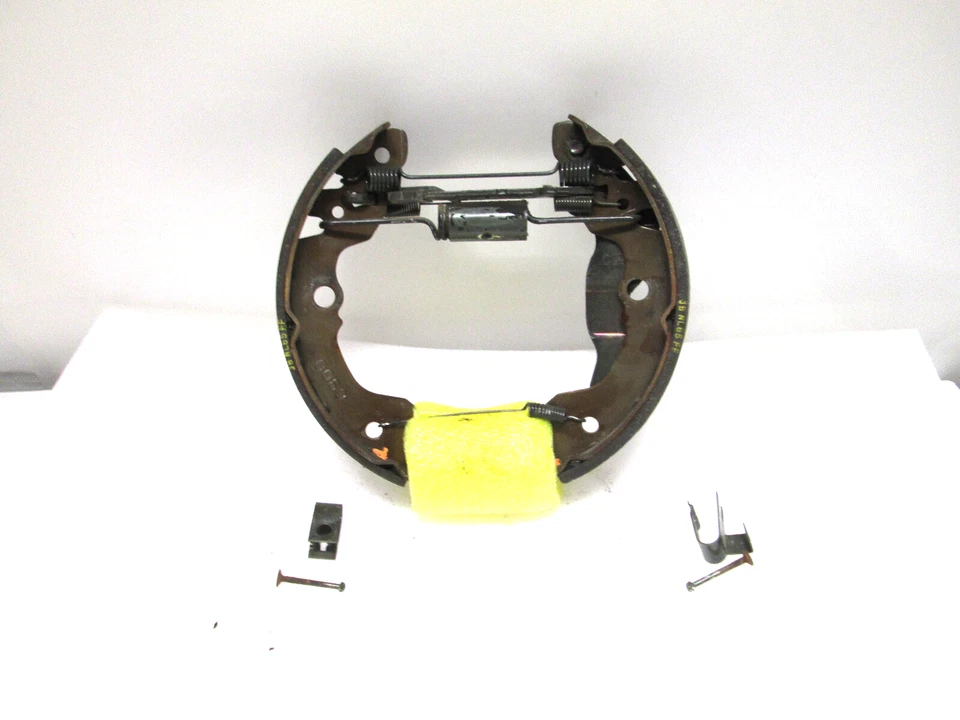 91-95 Geo Tracker Ajustador de Freno Trasero Palanca de Estacionamiento Zapata Herrajes OEM 1992 93 L Foto 1 de 4