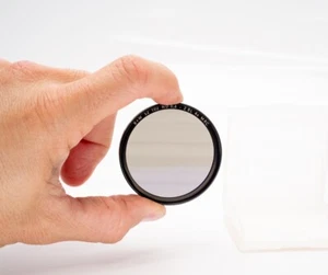 B+W 52mm ND 0.6 2 Stop Lens Filter - Picture 1 of 1