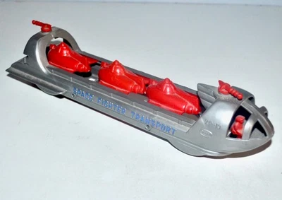 Nave futurista de transporte de caza espacial ideal de plástico de colección rara de los años 50 Foto 1 de 4