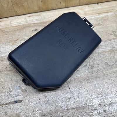 2006-2011 KIA RIO FUSE BOX RELAY PANEL COVER LID UNDER HOOD OEM Foto 1 de 4