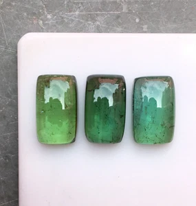 Ottimo cabochon in tormalina verde 3 pezzi fantastico cuscino colore 14,10 carati - Foto 1 di 5