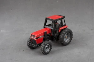 Ertl Case International Red Tractor 1/32 - Picture 1 of 6