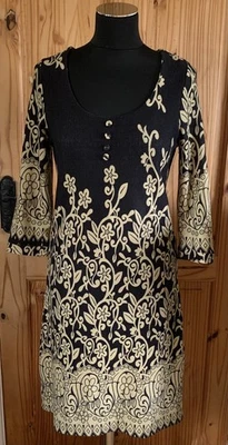 AUTONOMY ! SIZE 10 ! STYLISH GOLD & BLACK DRESS ! COSY FLEECE FABRIC !3/4 SLEEVE - Image 1 of 4